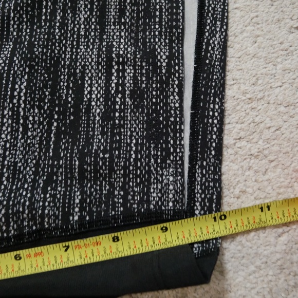 Lululemon T.H.E short with Nulux liner Medium - Picture 4 of 7